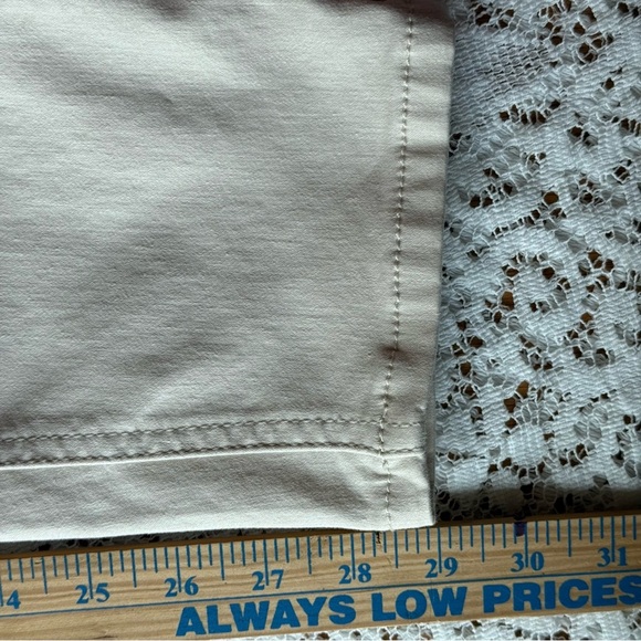 Maurices Women's Off-White Skinny Jeans cotton‎ polyester spandex blend 12 - 14 - Picture 8 of 9